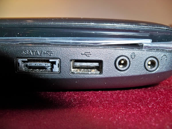 Puertos USB Sata Audio -   Toshiba L645D SP4015L Usado